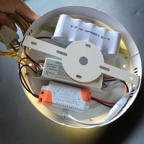 深圳质优高亮度LED面板灯应急电源 降功率半亮模式与信息面板完美结合